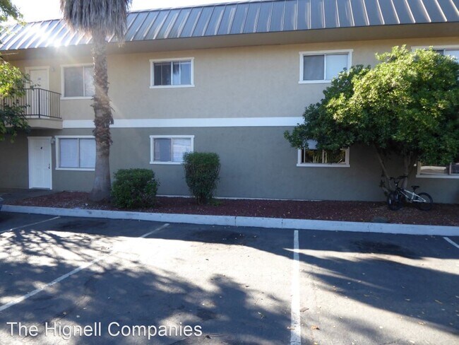 Building Photo - 1295 Downard Ln