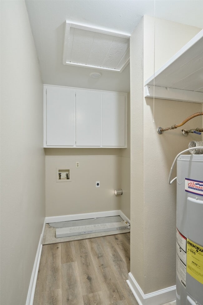 Building Photo - 20 Harbour Row Dr