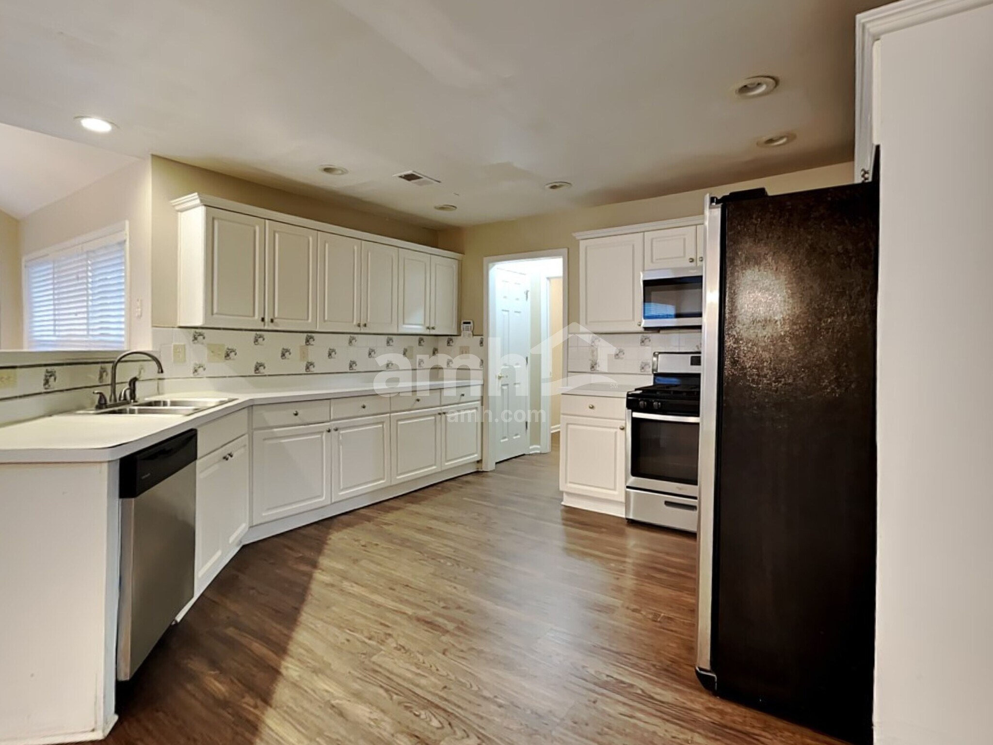Building Photo - 2528 Howell Farms Way NW