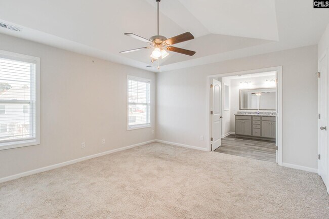 Building Photo - 246 Honey Hill Way