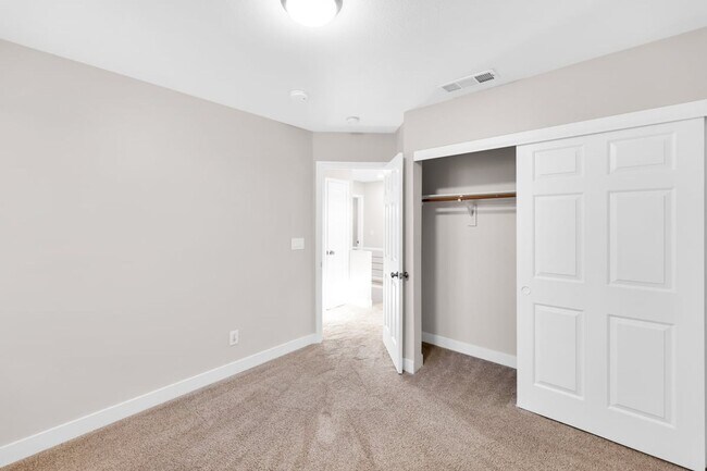 Building Photo - Stunning Remodeled Summerlin Home!