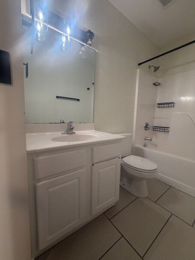 Building Photo - 1755 Polaris Dr