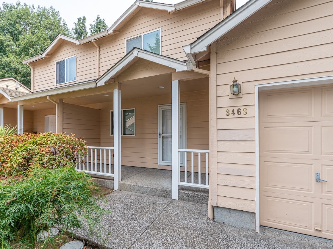 Building Photo - 3468 SE Harvey St