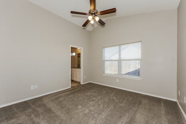 Building Photo - 1148 Browntop St