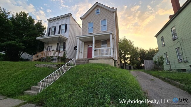 Building Photo - Spacious 3 Bedroom 1.5 Bath House in Price...