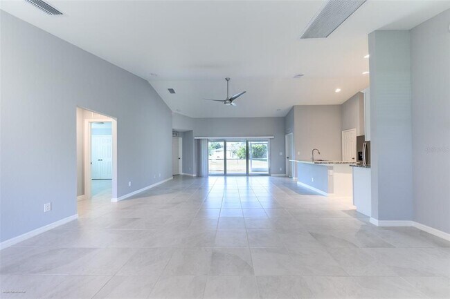 Building Photo - 25583 Deep Creek Blvd
