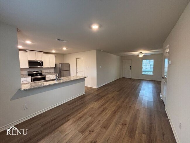 Building Photo - Coming Soon!