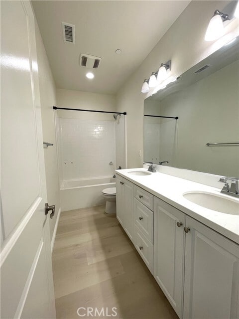 Building Photo - 3967 Trinitas Wy