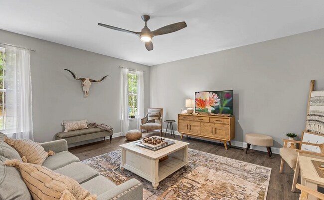 Building Photo - 207 Barbary Coast Dr