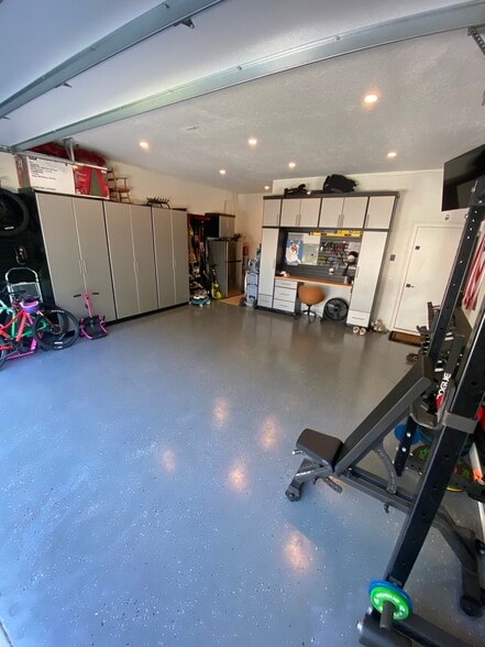 Garage - 1224 Alexandra Ct