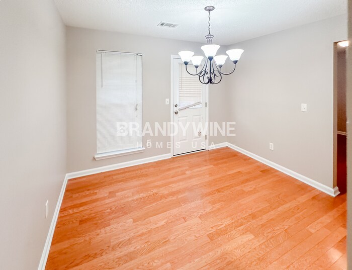 Building Photo - 4830 Buckeye Pl