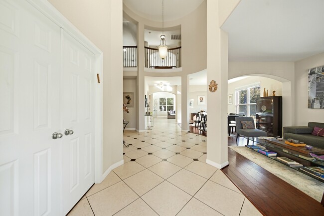 Building Photo - 27406 Starlight Canyon Ln