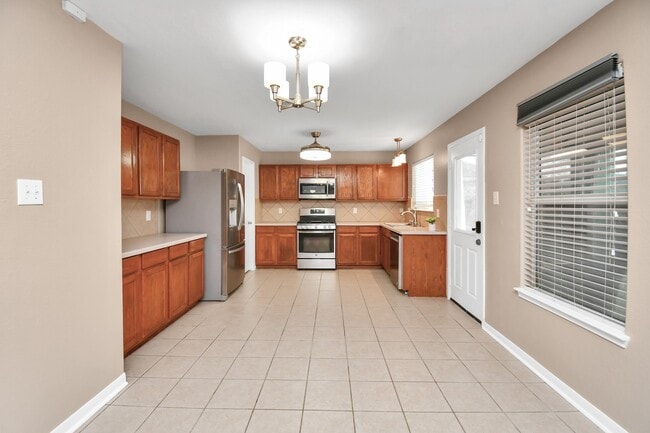 Building Photo - 1118 Desert Palms Ln