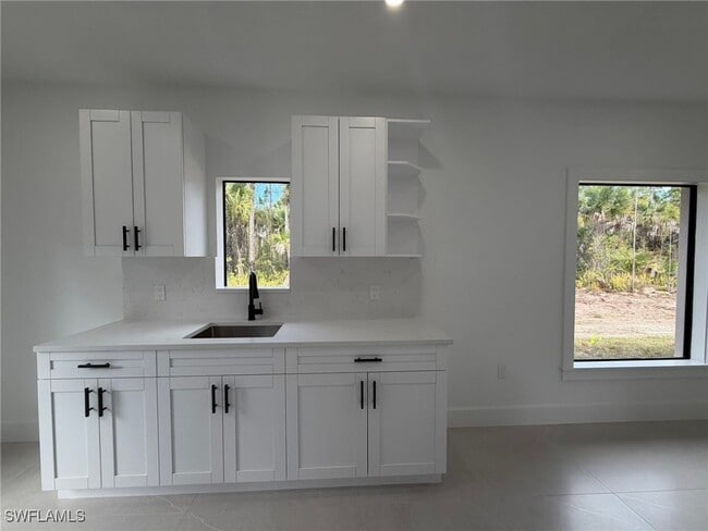 Building Photo - 4141 Everglades Blvd S