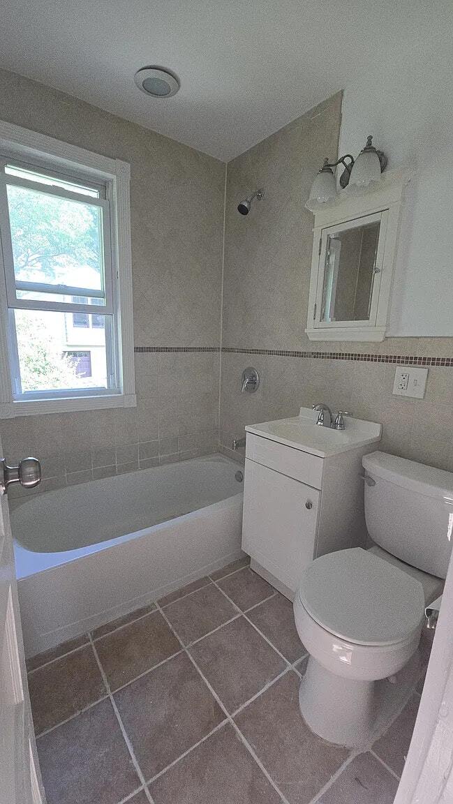 Building Photo - 58 Phoenix Ave