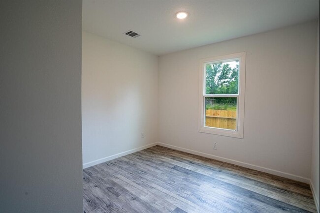 Building Photo - 689 Wilderness Trail