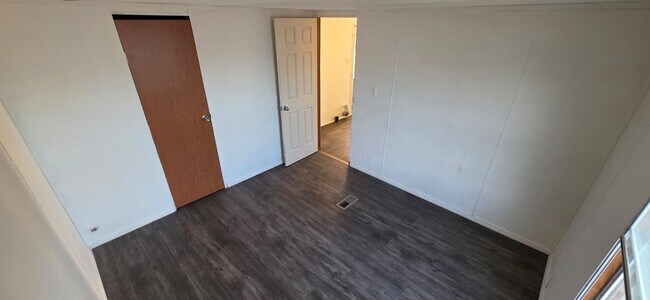 Building Photo - 8364 Cedar St