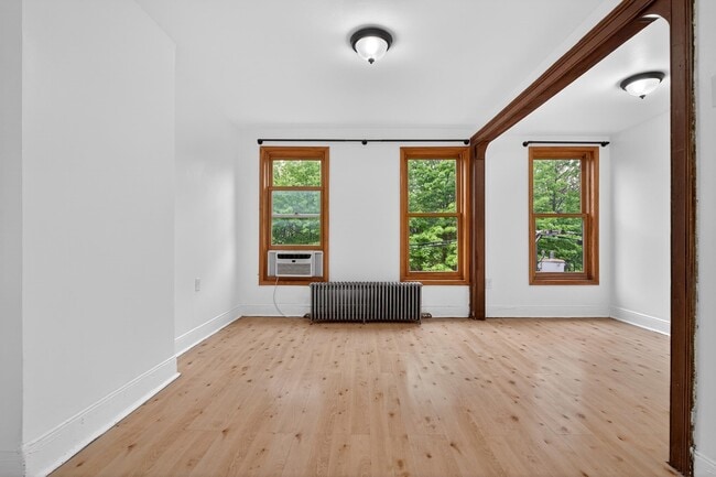 Building Photo - 232.5 6th St