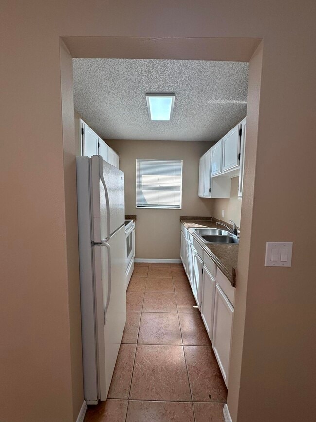 Building Photo - 958 Louisiana Ave