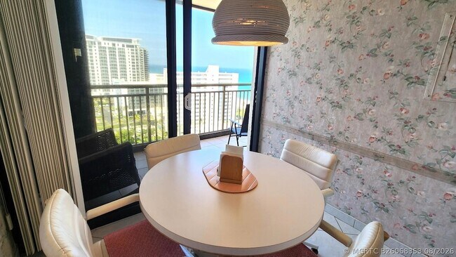 Building Photo - 3400 N Ocean Dr