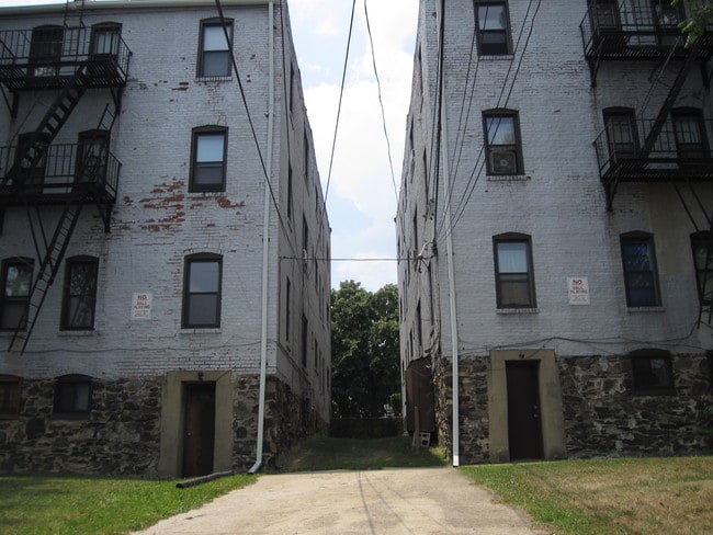 Building Photo - Apartments at 2107-2111 Park Ave