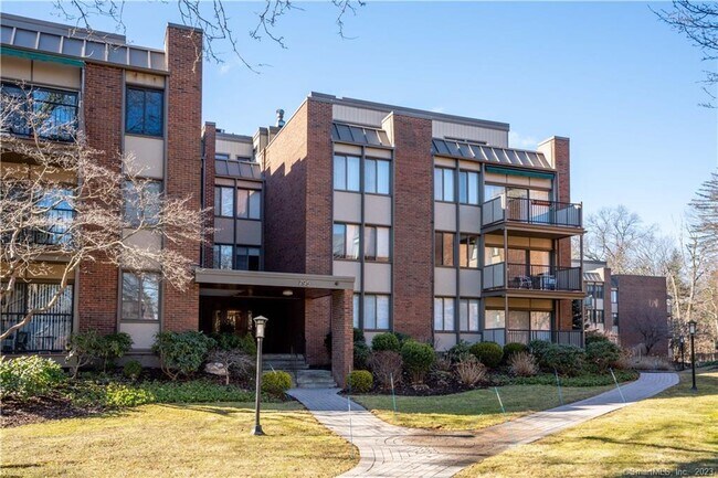Primary Photo - 795 Prospect Ave