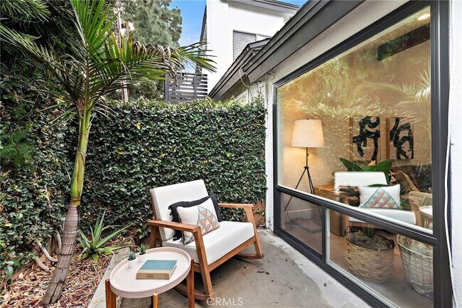 Building Photo - 12628 Newport Ave