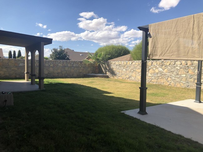 Building Photo - 12717 Tierra Roman Dr