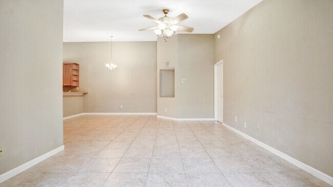 Building Photo - 6019 Scotchwood Glen