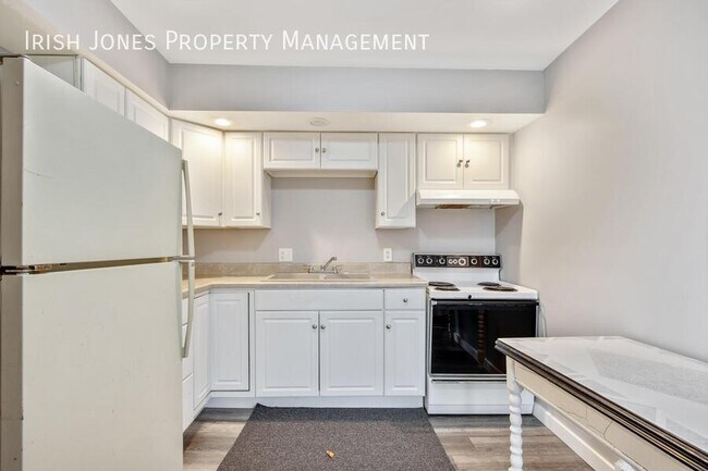 Building Photo - 10601 Alleghany Rd