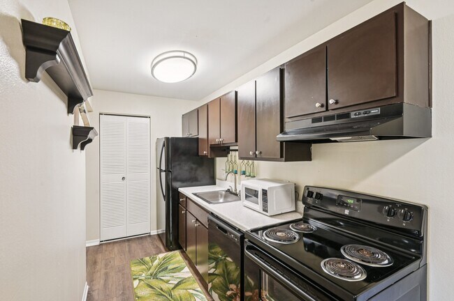 Building Photo - Sarasota South