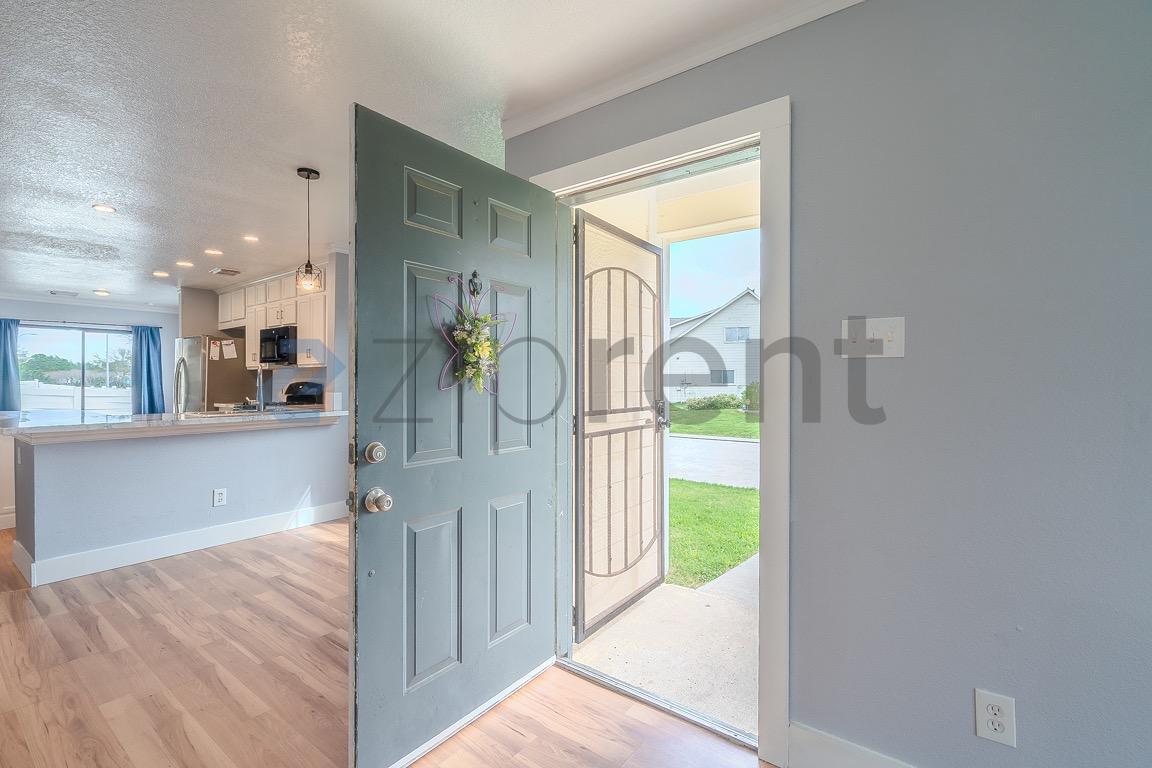 Building Photo - 919 Verde Trails Dr