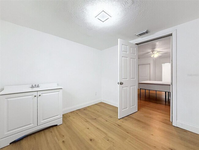 Building Photo - 3316 W Nassau St