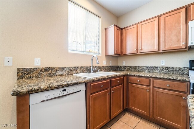 Building Photo - 744 Blue Barrel St