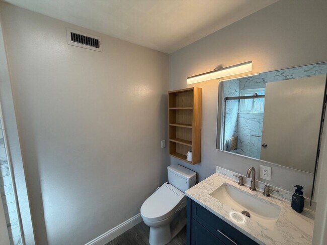 Building Photo - 9152 Condesa Dr