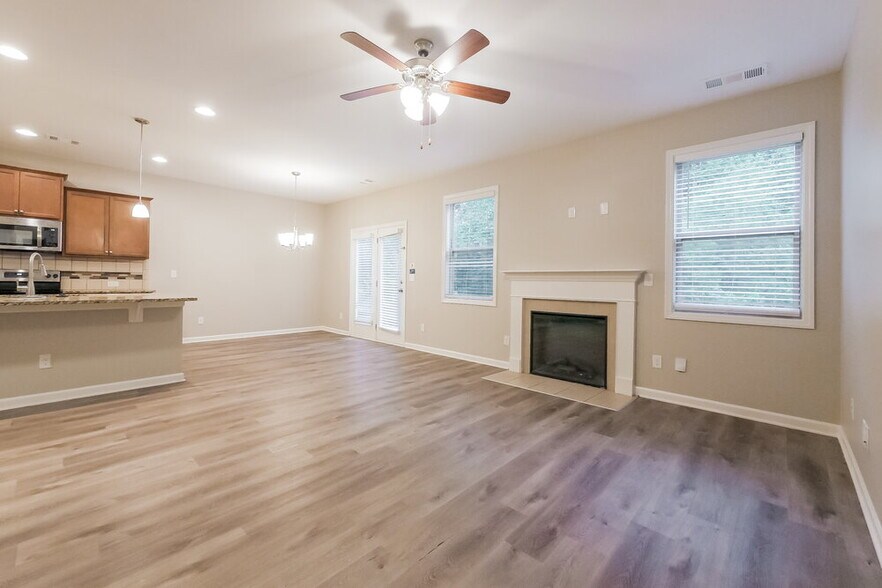 Building Photo - 5158 Amberland Square