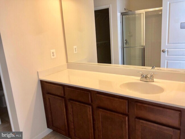 Building Photo - 14784 Mason Creek Cir
