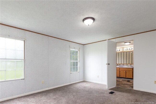 Building Photo - 102 Ironwood Rd