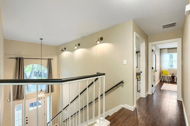 Building Photo - 13104 Tilder Dr