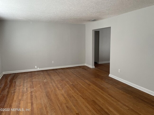 Building Photo - 3677 Walsh St
