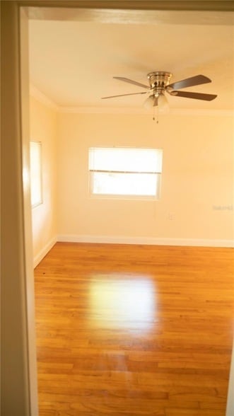 Building Photo - 2116 Henderson Dr