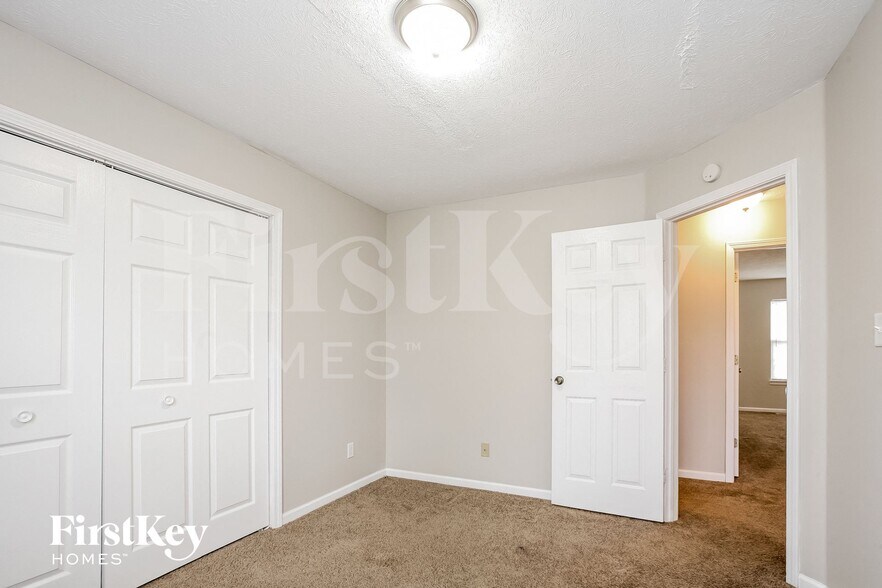 Building Photo - 2913 Briarchase Ct