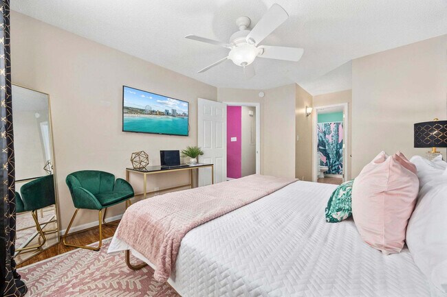 Building Photo - 414 28th Ave N