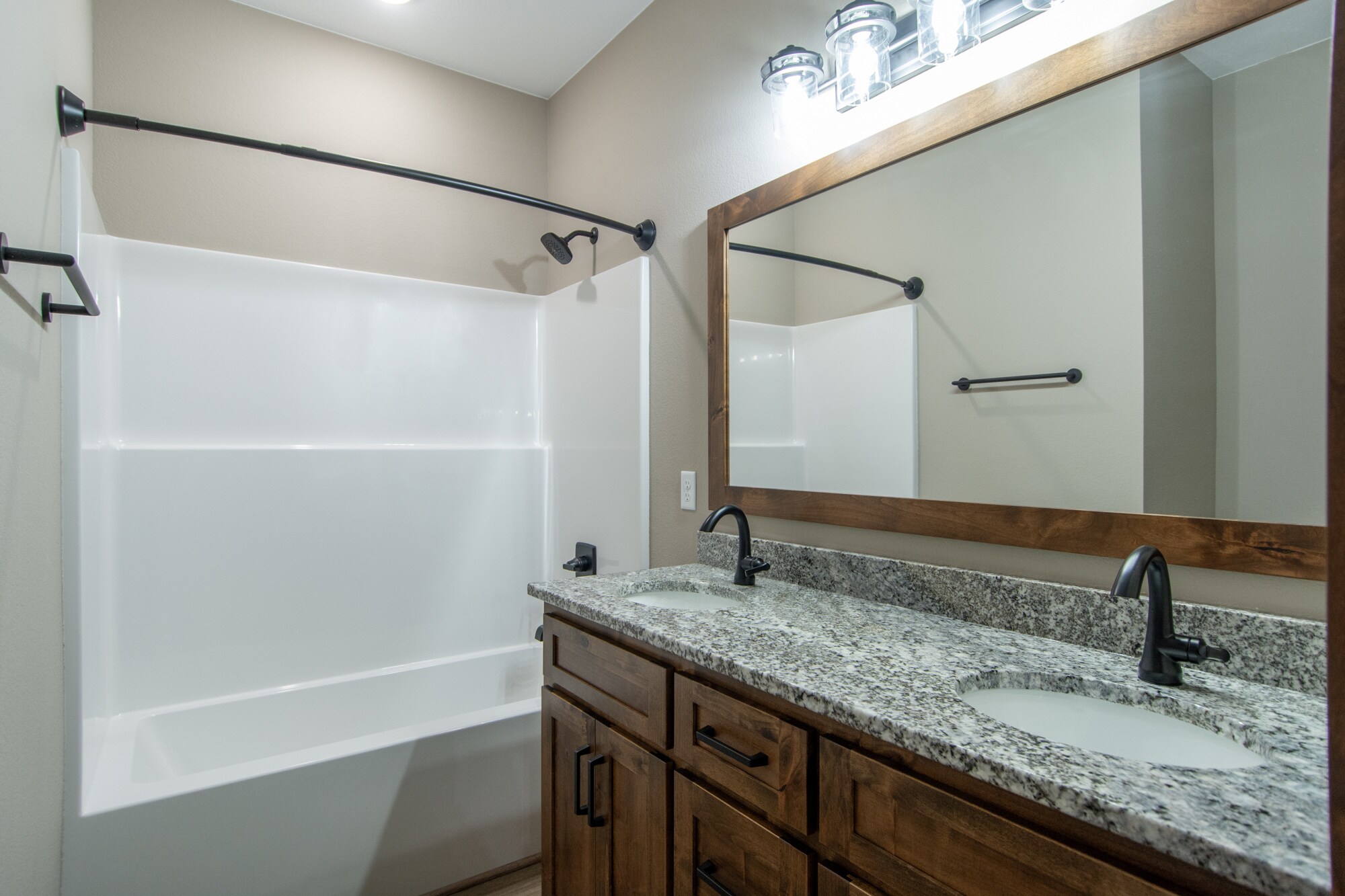 Building Photo - 11567 Forestview Dr