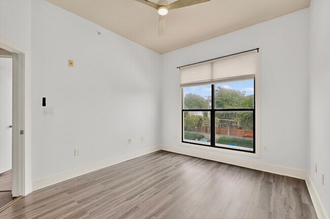 Building Photo - 4414 Cedar Springs Rd