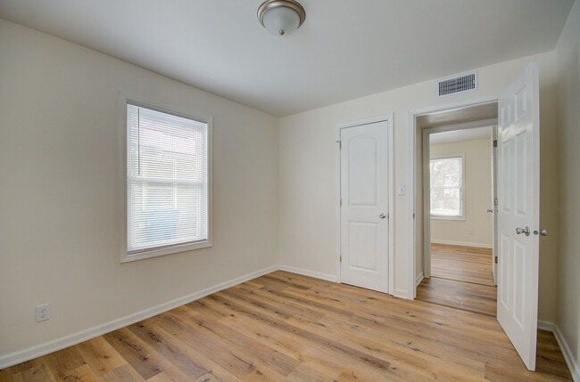 Building Photo - 1815 Wilcox St