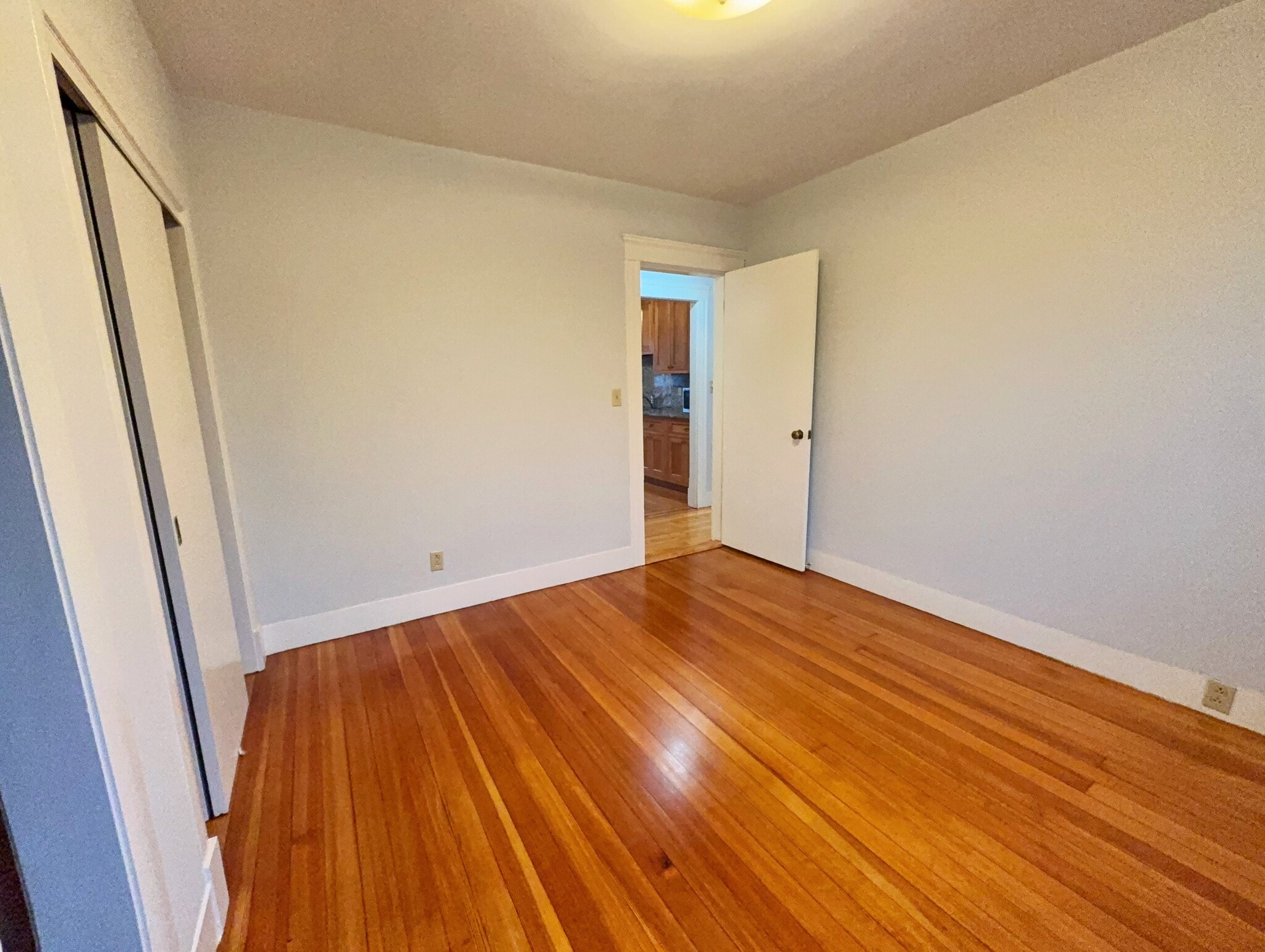 Building Photo - 253 Humphrey St