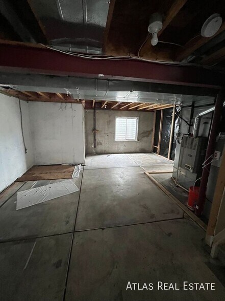 Building Photo - 15812 E 107th Ave