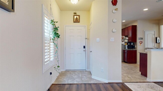 Building Photo - 3202 Cabin Wood Way