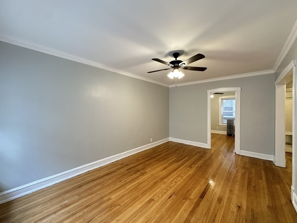 Building Photo - 4826 N Avers Ave